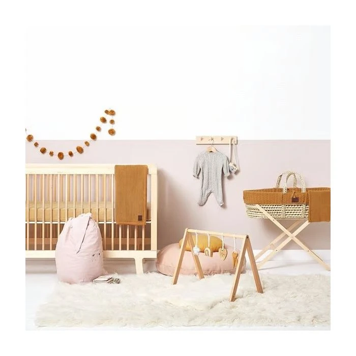 The Little Green Sheep Organic Moses Basket Fitted Sheet - Honey 4 The Little Green Sheep Organic Moses Basket Fitted Sheet - Honey - Image 2