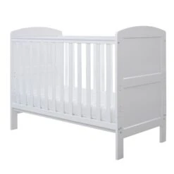 Ickle Bubba Coleby Mini Cot Bed And Fibre Mattress - White