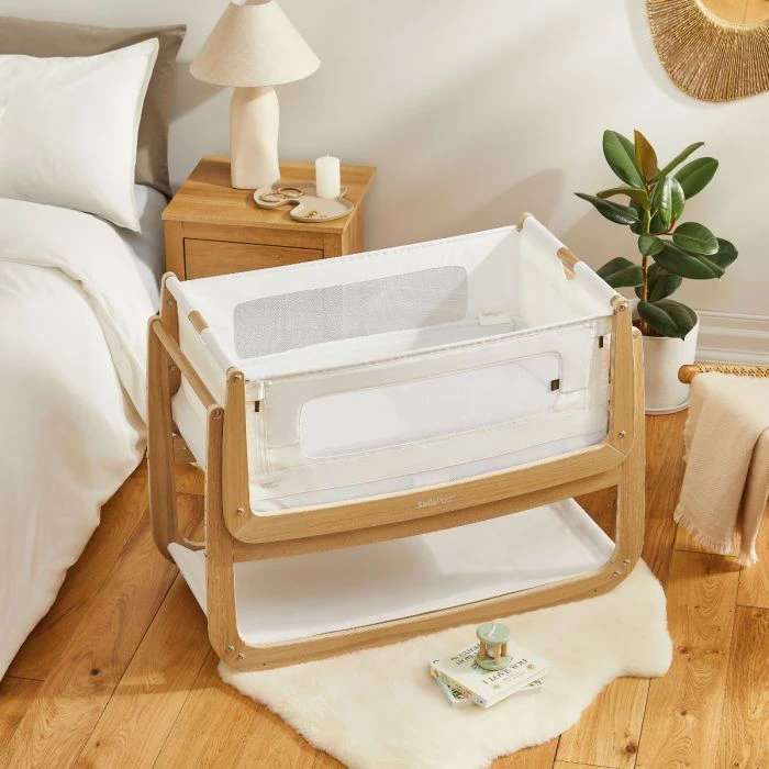 SnuzPod4 Bedside Crib (The Natural Edit) - Oak 6 SnuzPod4 Bedside Crib (The Natural Edit) - Oak - Image 4