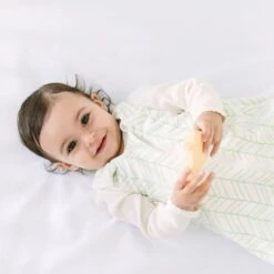 Ergobaby On The Move Sleep Bag Size M 1.0 Tog - Bamboo -Baby Products Store bamboo4