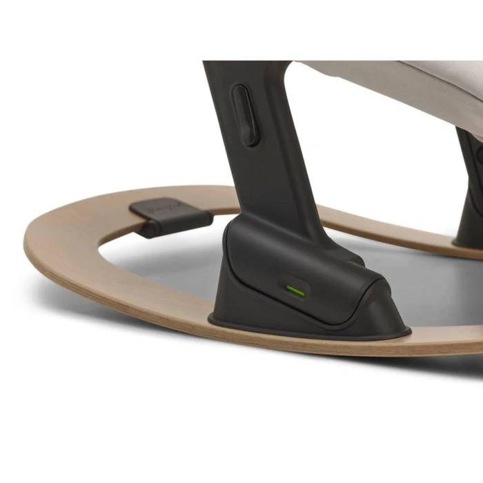 Bugaboo Giraffe Rocker Frame + Newborn Set - Tornado Grey 4 Bugaboo Giraffe Rocker Frame + Newborn Set - Tornado Grey - Image 2