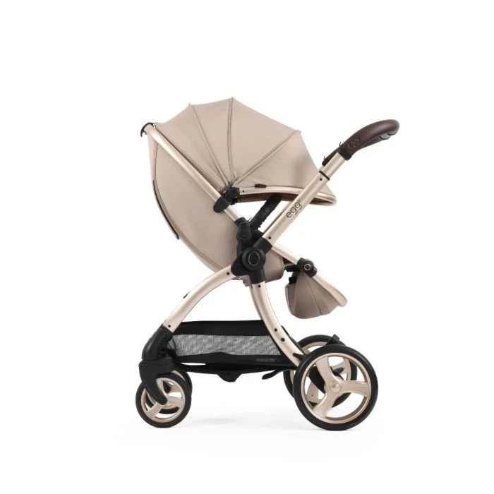 Egg3 Luxury Pushchair And Cabriofix I-Size Car Seat And Base Bundle - Feather 7 Egg3 Luxury Pushchair And Cabriofix I-Size Car Seat And Base Bundle - Feather - Image 5