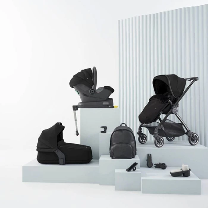 Silver Cross Dune Pushchair With Compact Carrycot + Ultimate Pack - Space 4 Silver Cross Dune Pushchair With Compact Carrycot + Ultimate Pack - Space - Image 2