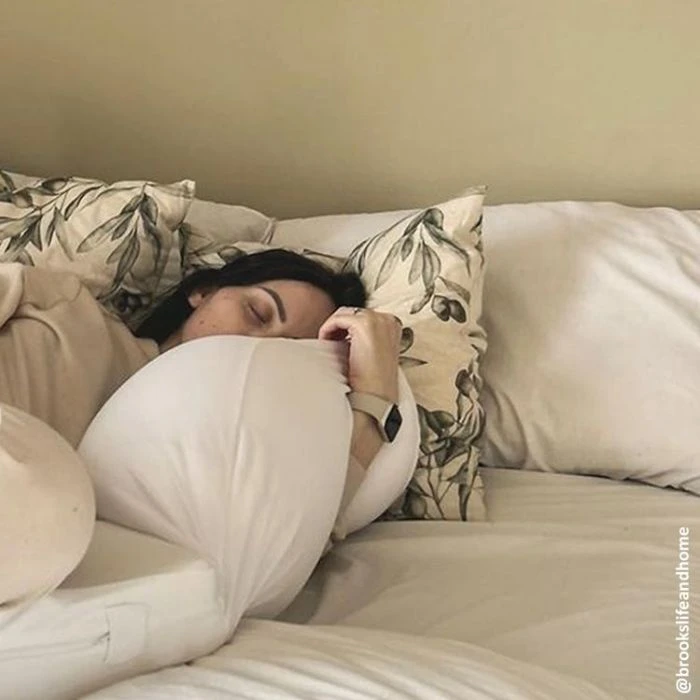 SnuzCurve Pregnancy Pillow - Grey 8 SnuzCurve Pregnancy Pillow - Grey - Image 6